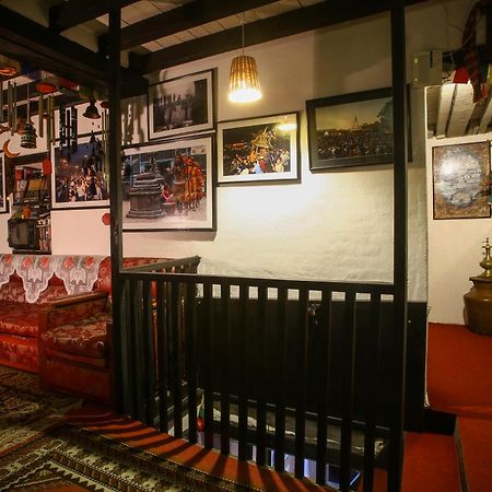 Traditional Newari Homestay Lalitpur Екстер'єр фото